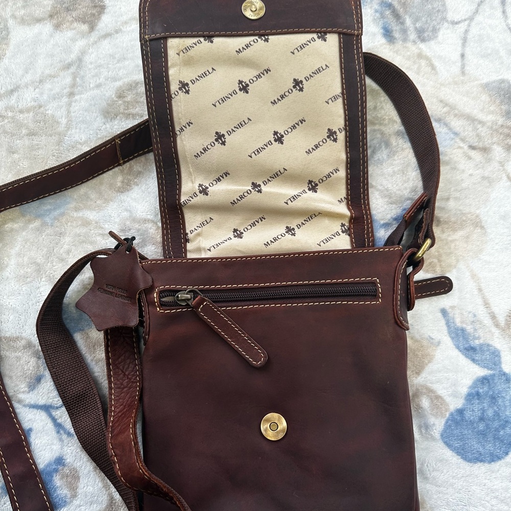 Marco Daniela sling leather bag